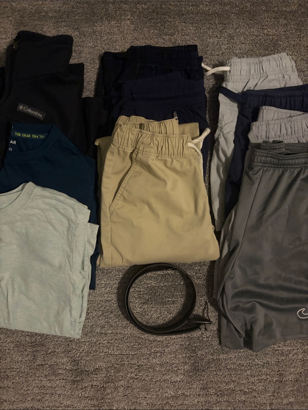 Boys 11 Piece Size M Clothing Bundle